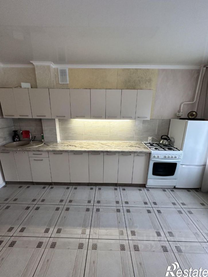 3-комн квартира ул Бызова, 28,  д. 28