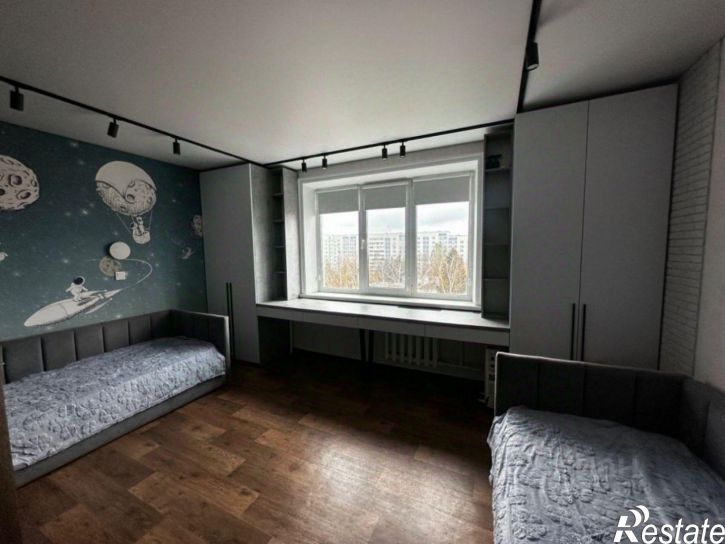 3-комн квартира проспект Строителей, 23В,  д. 23В