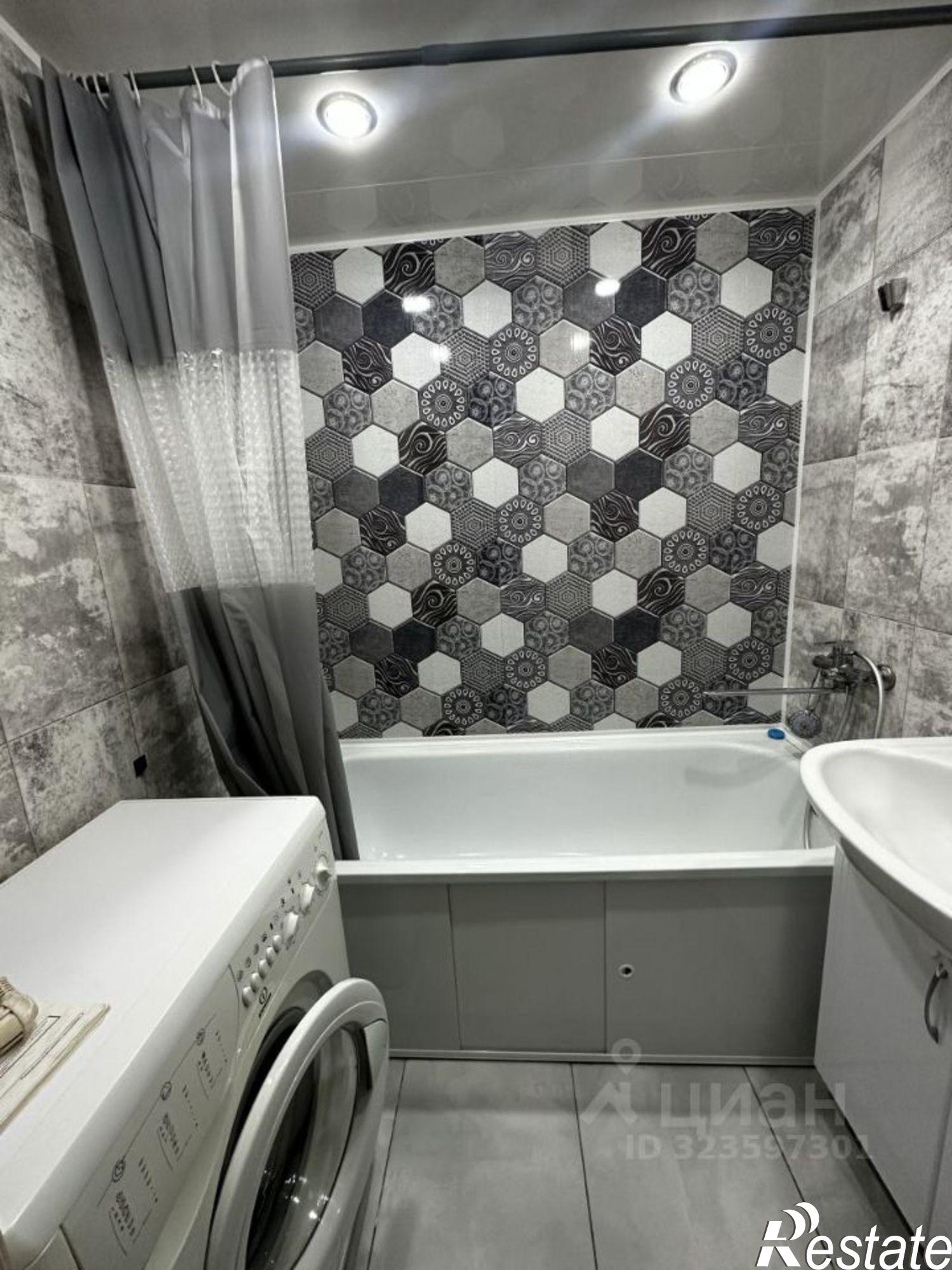 Сдать квартиру за 40 000 рублей на ул Фикрята Табеева, 45