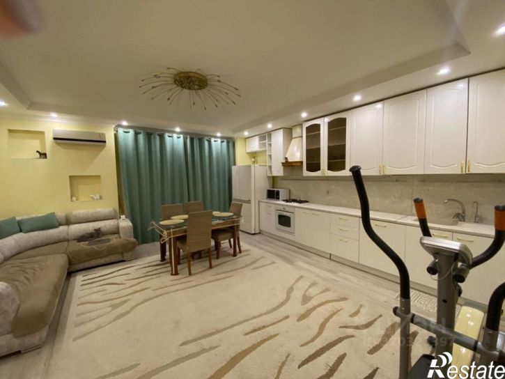 3-комн квартира проспект Химиков, 7,  д. 7