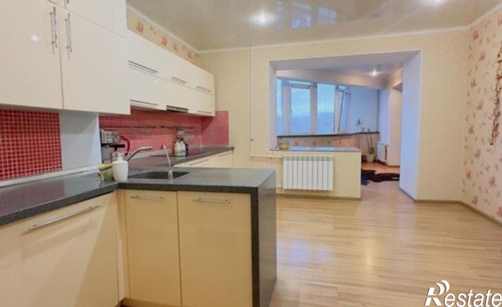 4-комн квартира Корабельная улица, 1,  д. 1