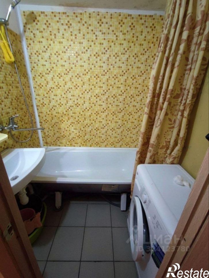 2-комн квартира улица Фикрята Табеева, 21,  д. 21