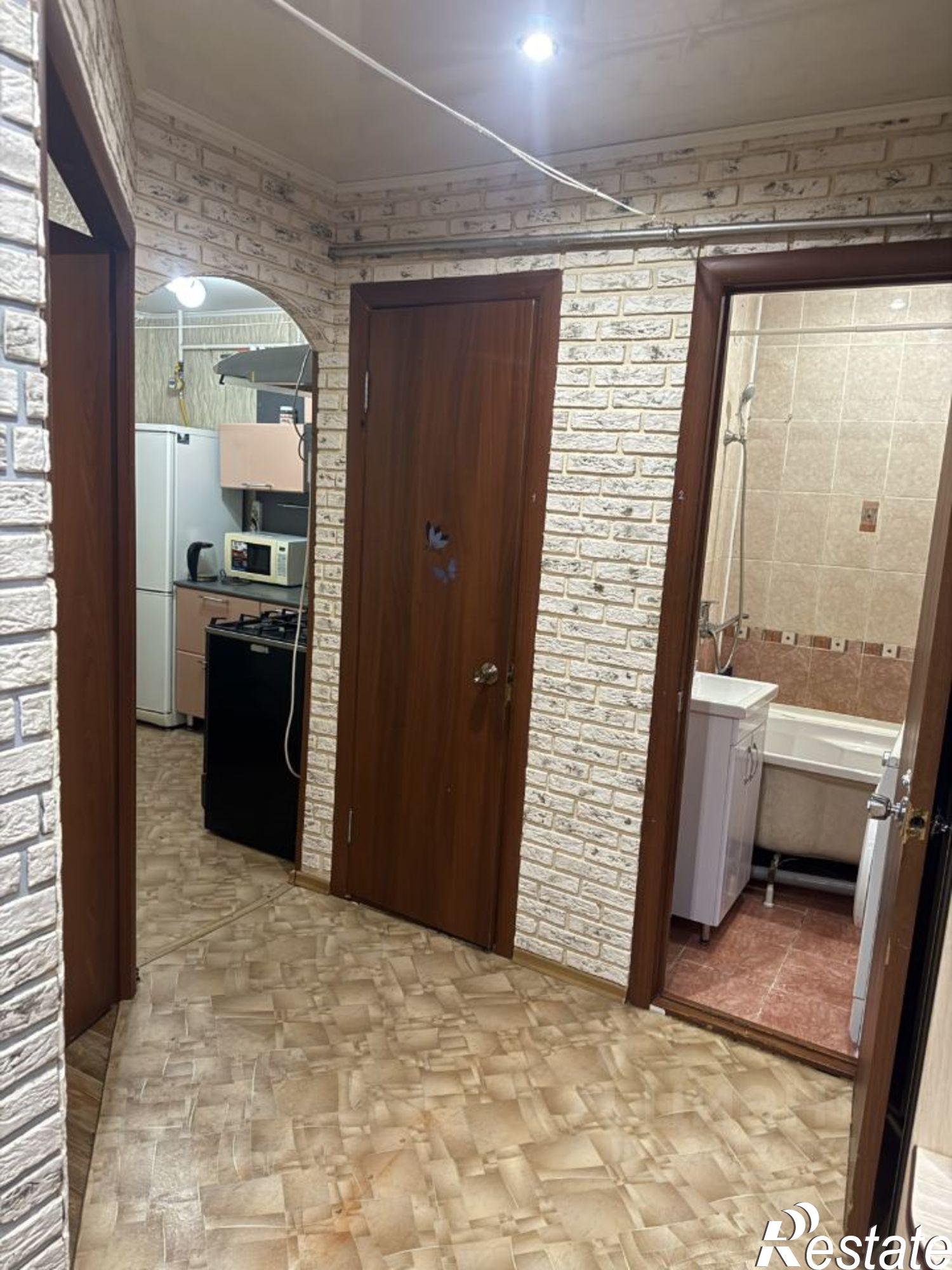 Сдать квартиру за 35 000 рублей на проспект Вахитова, 11