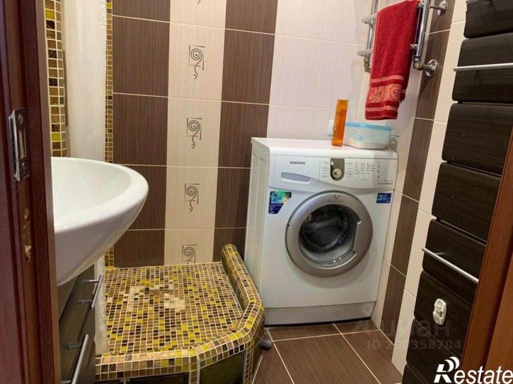 4-комн квартира проспект Химиков, 14В,  д. 14В