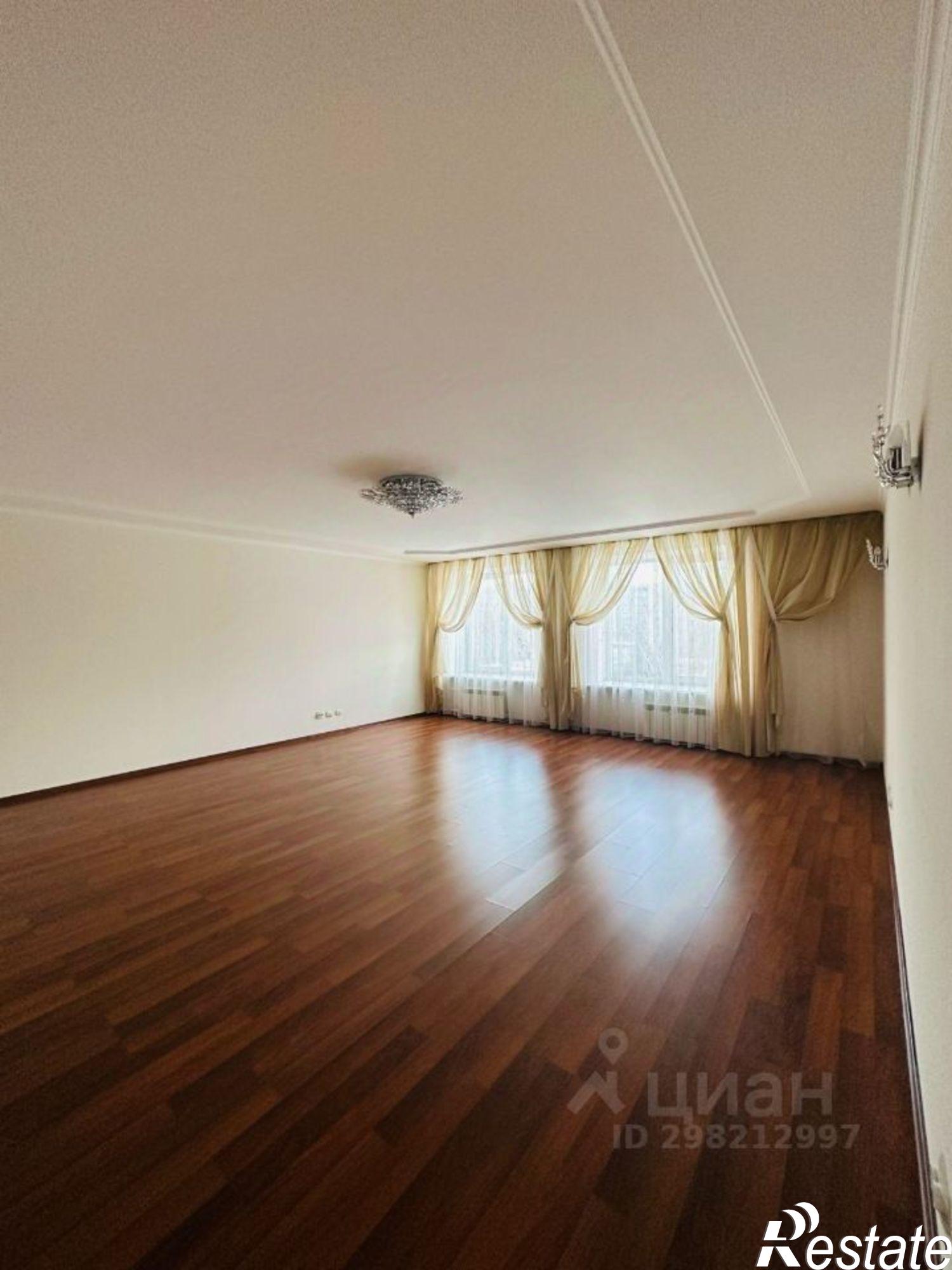 Купить квартиру за 10 300 000 рублей на проспект Шинников, 21А