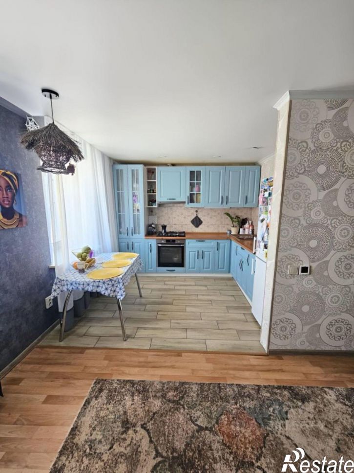 4-комн квартира ул Гагарина, 52,  д. 52