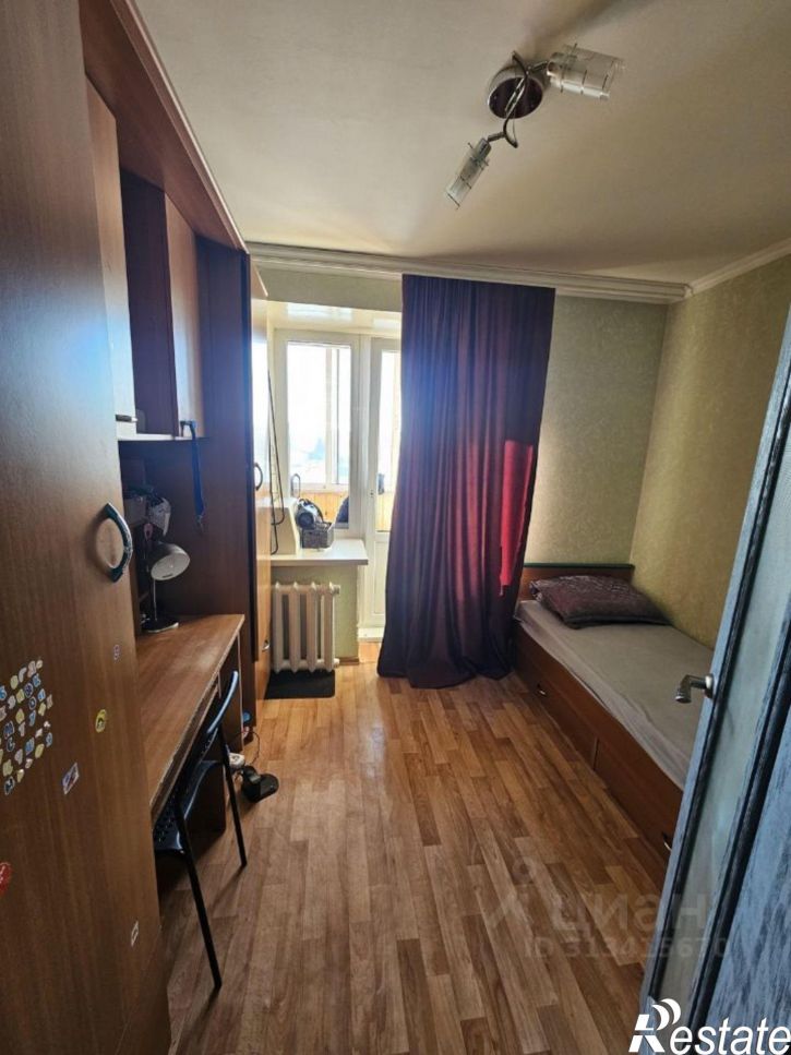 4-комн квартира ул Гагарина, 52,  д. 52