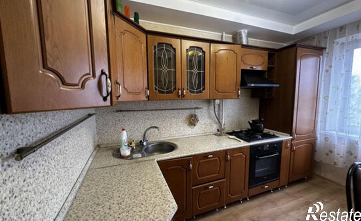 3-комн квартира проспект Химиков, 94,  д. 94