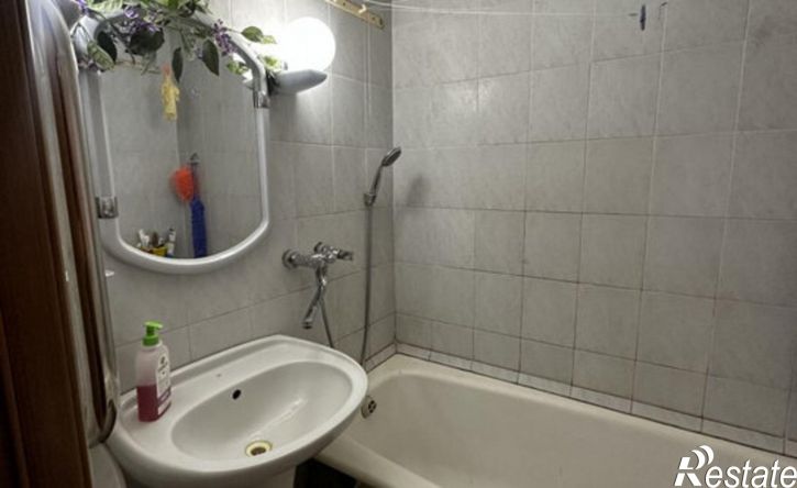 3-комн квартира проспект Химиков, 94,  д. 94