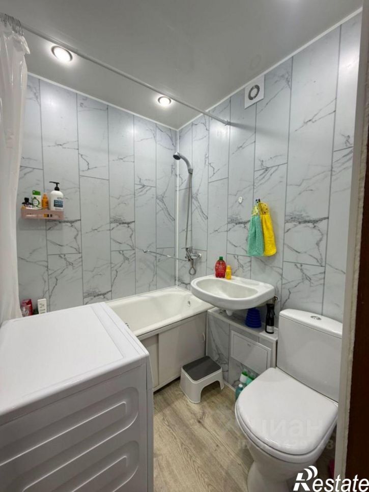 2-комн квартира пр-кт Строителей, 24,  д. 24