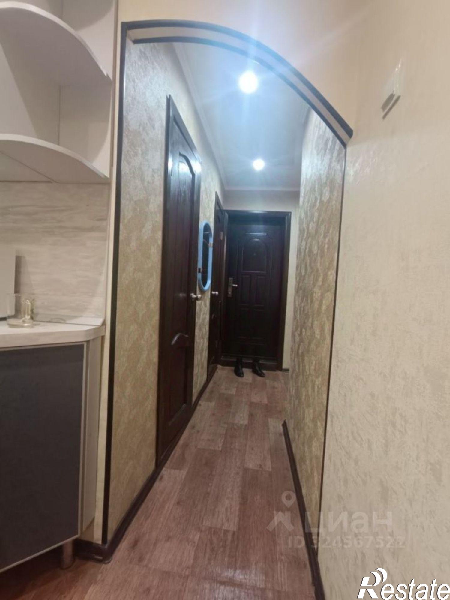 Сдать квартиру за 23 000 рублей на проспект Шинников, 81