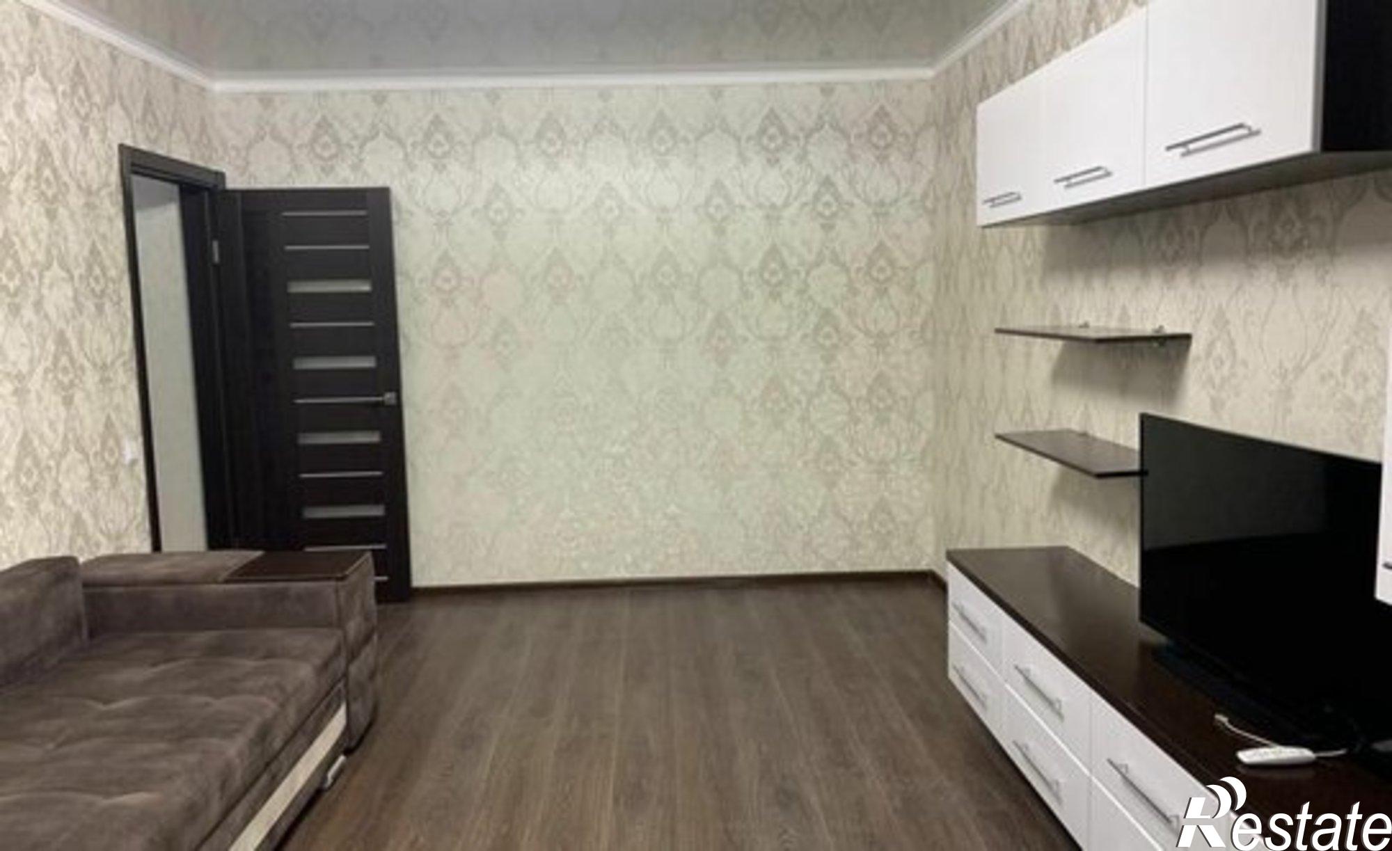 Купить квартиру за 6 990 000 рублей на проспект Строителей, 68