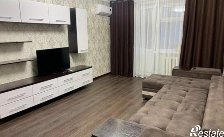 2-комн квартира проспект Строителей, 68,  д. 68