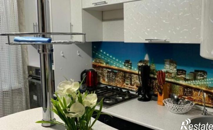 2-комн квартира проспект Строителей, 68,  д. 68