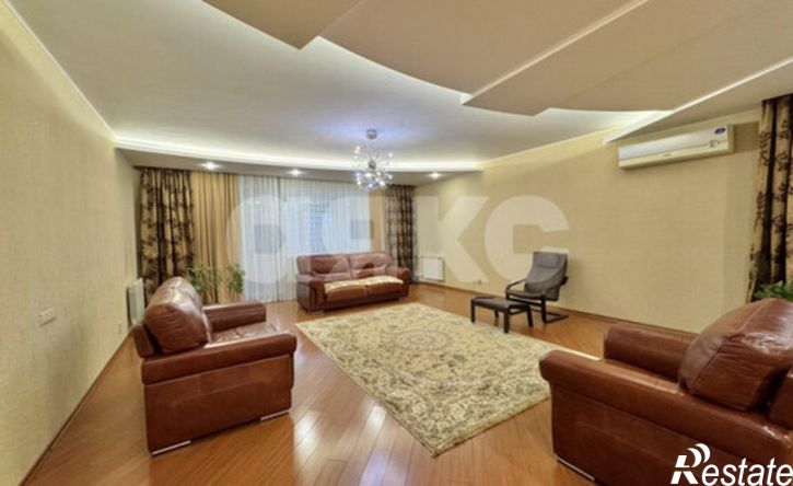 4-комн квартира проспект Химиков, 7,  д. 7