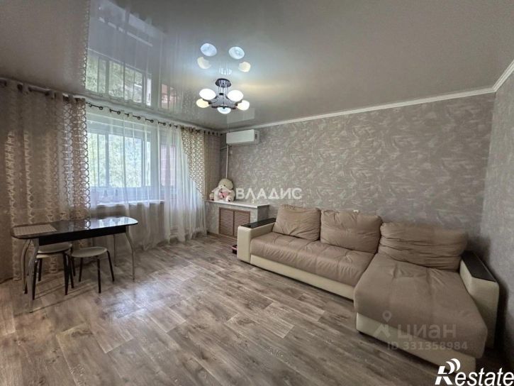 4-комн квартира пр-кт Шинников, 55,  д. 55