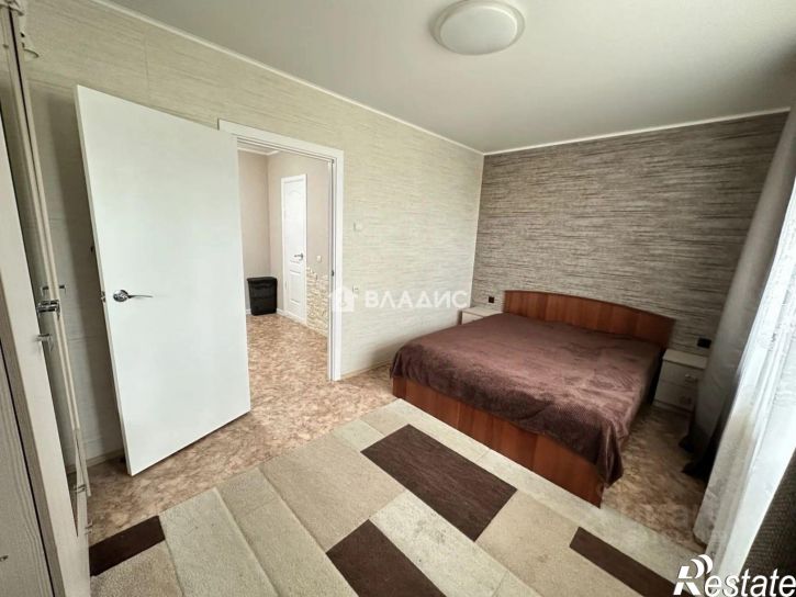 3-комн квартира ул Рифката Гайнуллина, 14,  д. 14