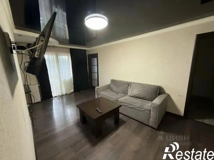 2-комн квартира улица Юности, 1,  д. 1